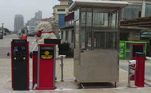 黃金海岸時代海岸道閘案例 - 中出網(wǎng)-智能出入口與停車充電門戶