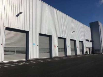 硬質(zhì)快速門