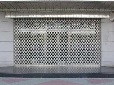 重慶不銹鋼卷簾門_網(wǎng)格