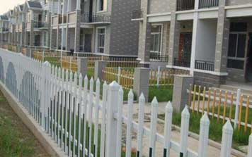 PVC圍墻護(hù)欄