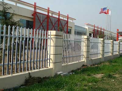 PVC圍墻護(hù)欄