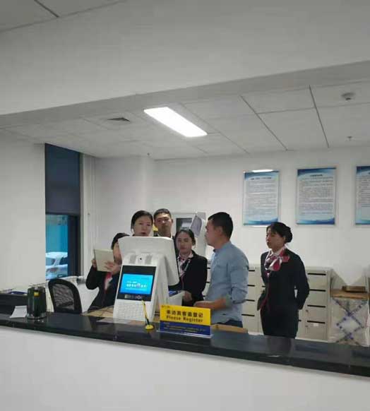 中國科學(xué)院應(yīng)用德生訪客機(jī)案例 - 中出網(wǎng)-智能出入口與停車充電門戶