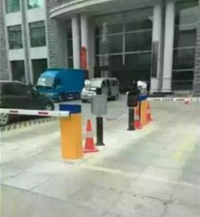 廣西壯族自治區(qū)地質(zhì)礦產(chǎn)勘查開發(fā)局車牌識別系統(tǒng)案例 - 中出網(wǎng)-智能出入口與停車充電門戶