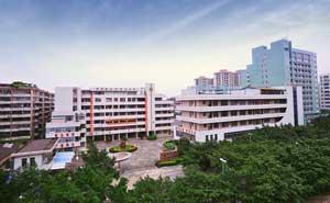 佛山市華材職業(yè)技術(shù)學(xué)校總部停車(chē)場(chǎng)系統(tǒng)案例