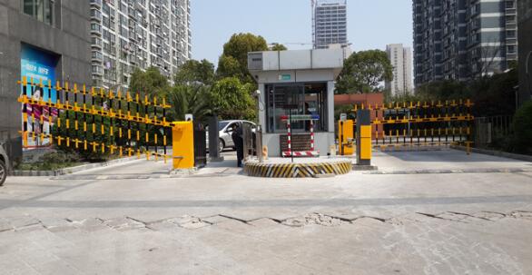 江蘇省南京市辰龍綠苑停車場系統(tǒng)案例 - 中出網(wǎng)-智能出入口與停車充電門戶