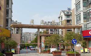 江蘇星富花園道閘案例 - 中出網(wǎng)-智能出入口與停車充電門戶