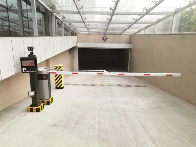 山西太原中冶天工集團停車場系統(tǒng)案例 - 中出網(wǎng)-智能出入口與停車充電門戶