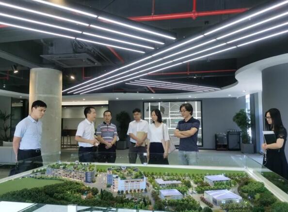 廣東省工信廳領導視察偉龍廣州新基地