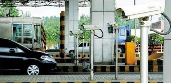 杭州車牌識別道閘在高速公路智能化改造上大放異彩