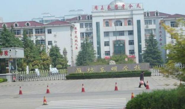 濰坊出安智能伸縮門(mén)點(diǎn)綴濰坊東明學(xué)校