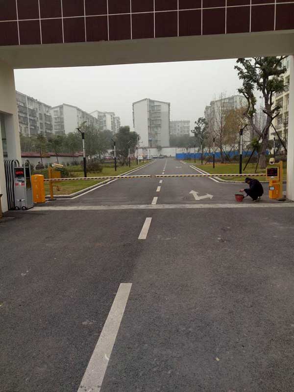 慶賀瀘州出安智能車牌識別系統(tǒng)進駐四川省納溪供電有限責(zé)任公司