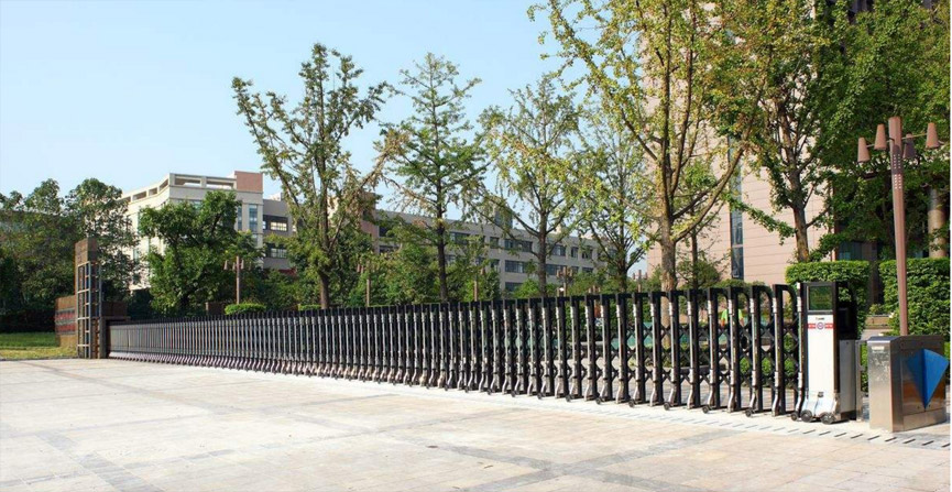 熱烈祝賀婁底出安智能電動伸縮門進駐長青商業(yè)街