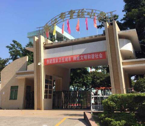 陽(yáng)江出安智能電動(dòng)伸縮門(mén)閃耀在陽(yáng)江市實(shí)驗(yàn)小學(xué)大門(mén)口